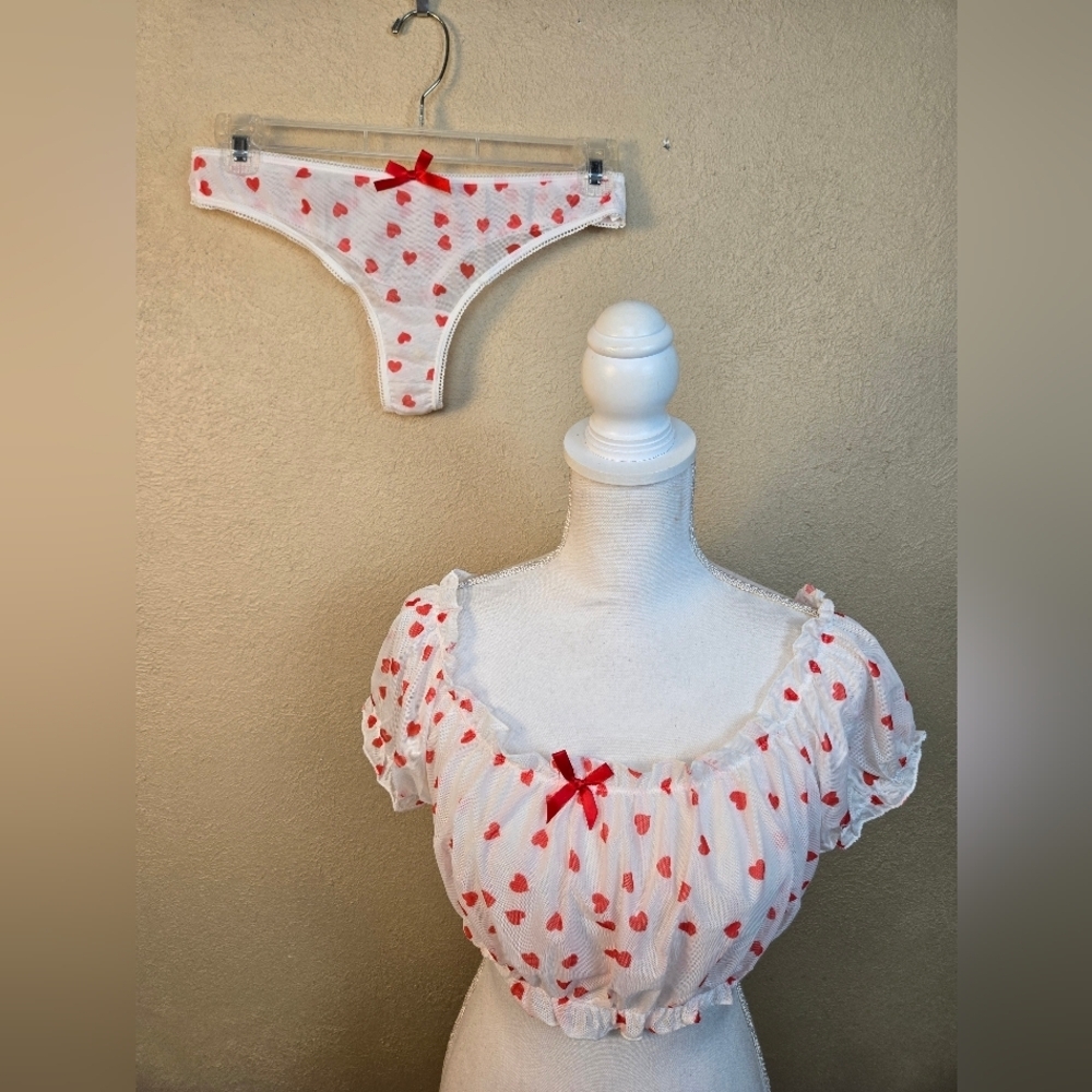 Red Heart On White Mesh Set 1XL (7978)